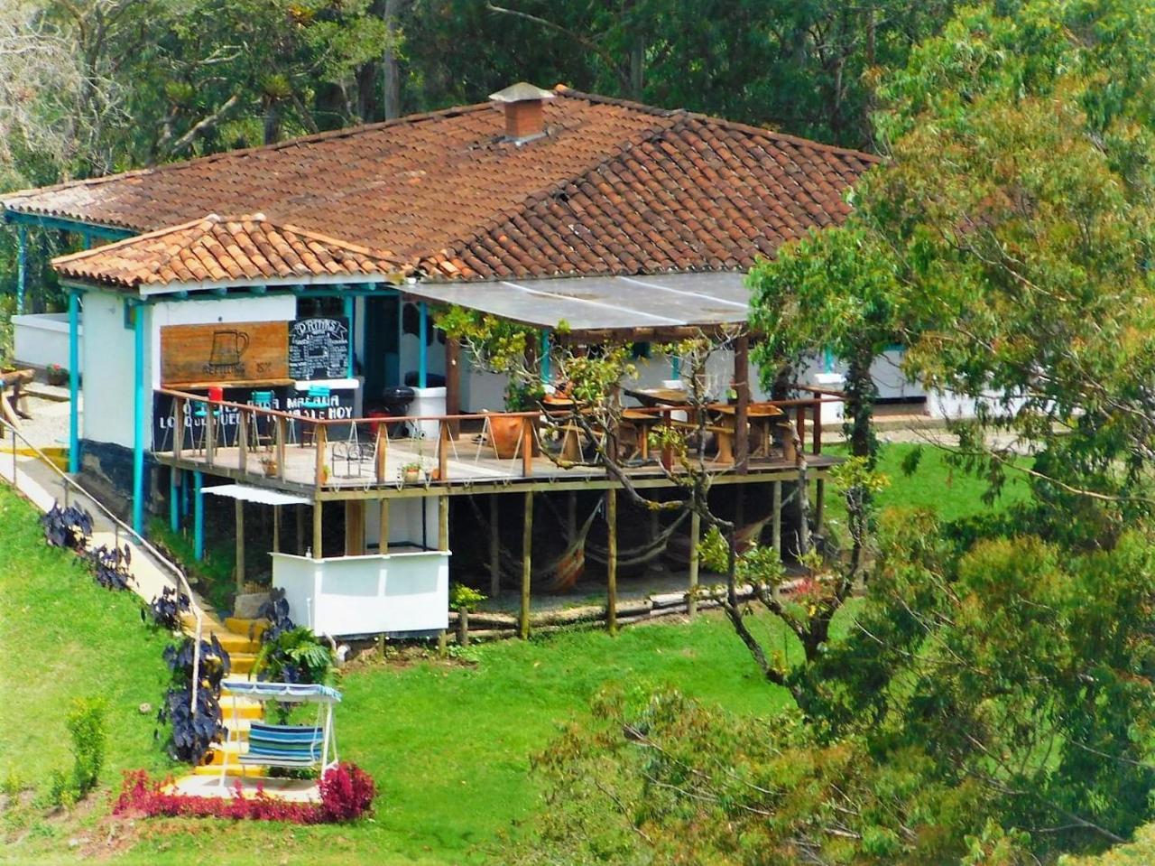Bacoa Hostel Guatapé Esterno foto